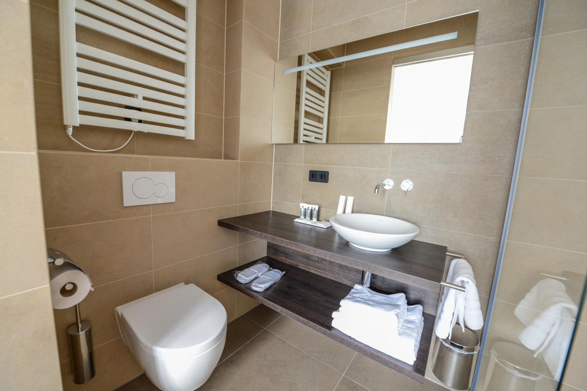 Brasserie-Hotel Antje Van De Statie Weert Δωμάτιο φωτογραφία