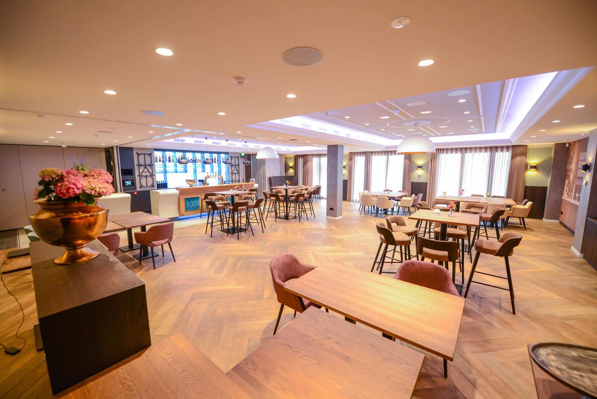 Brasserie-Hotel Antje Van De Statie Weert Εξωτερικό φωτογραφία